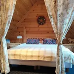 Czesc Swiata كوشتيليسكا